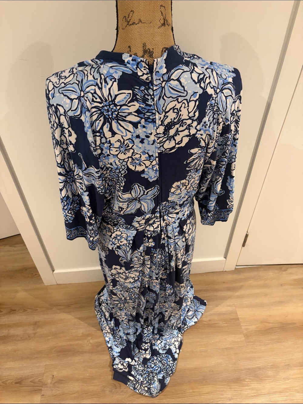 Lilly Pulitzer Wisteria elbow sleeve Maxi Dress in Low Tide Navy Bouquet all Day - Picture 8 of 13